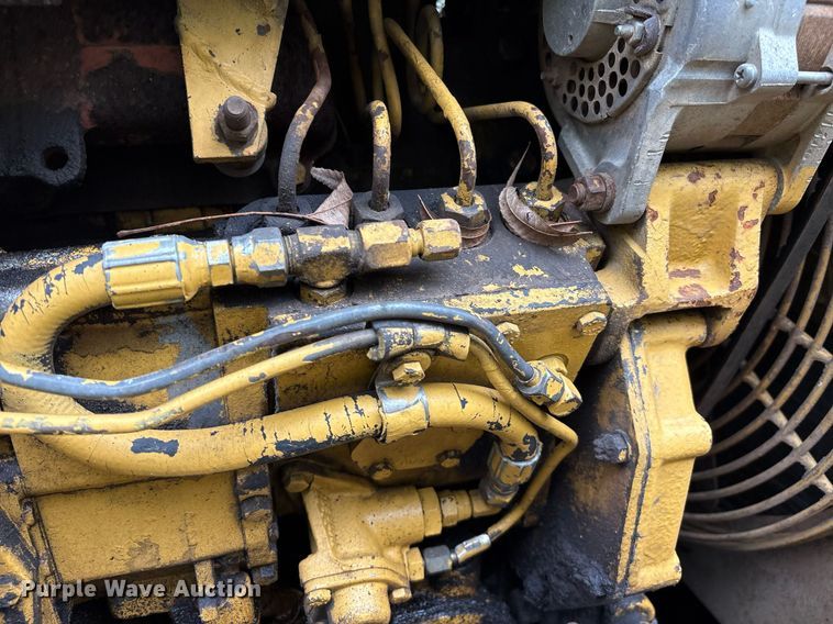 image for item EM2540 1993 Caterpillar D5C dozer