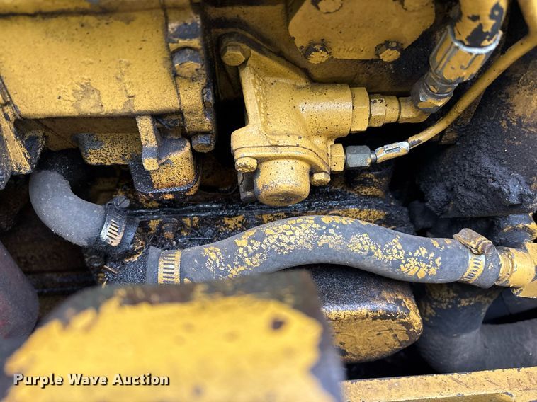 image for item EM2540 1993 Caterpillar D5C dozer