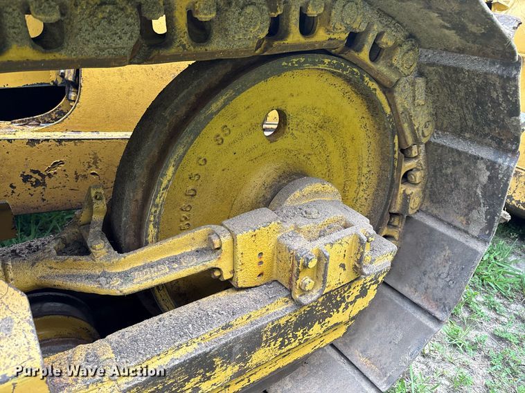 image for item EM2540 1993 Caterpillar D5C dozer