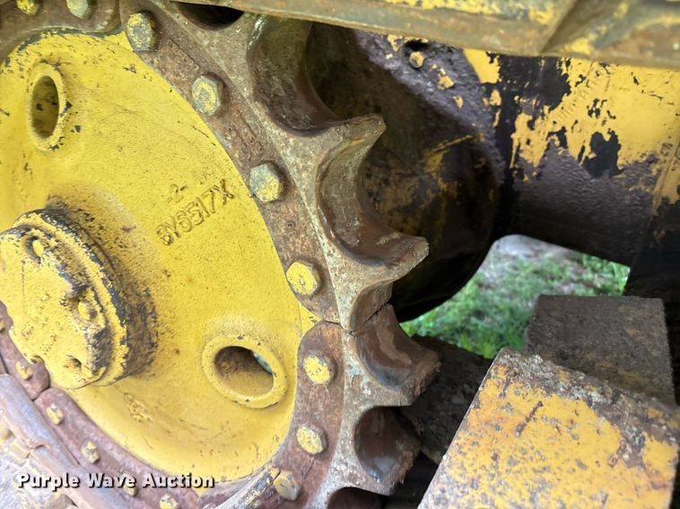 image for item EM2540 1993 Caterpillar D5C dozer