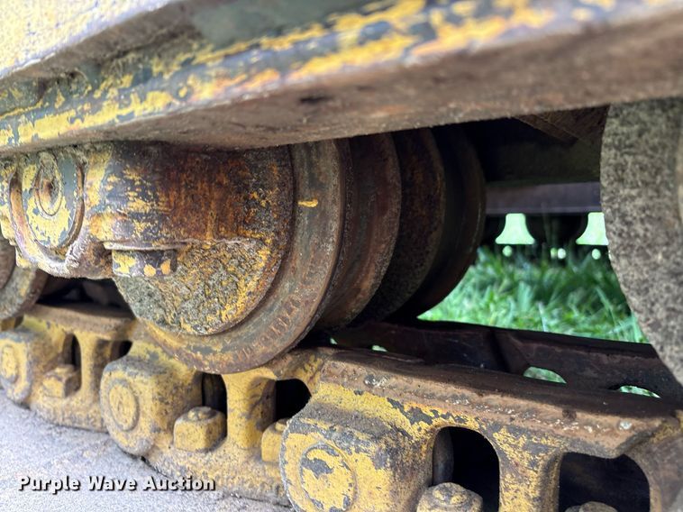 image for item EM2540 1993 Caterpillar D5C dozer