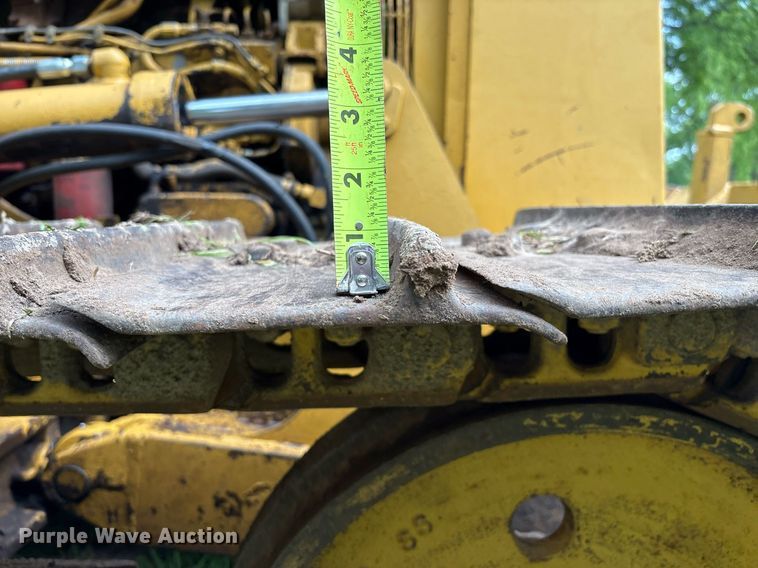 image for item EM2540 1993 Caterpillar D5C dozer