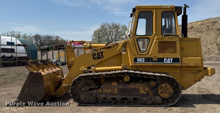 image for item EM3822 1993 Caterpillar 963 track loader