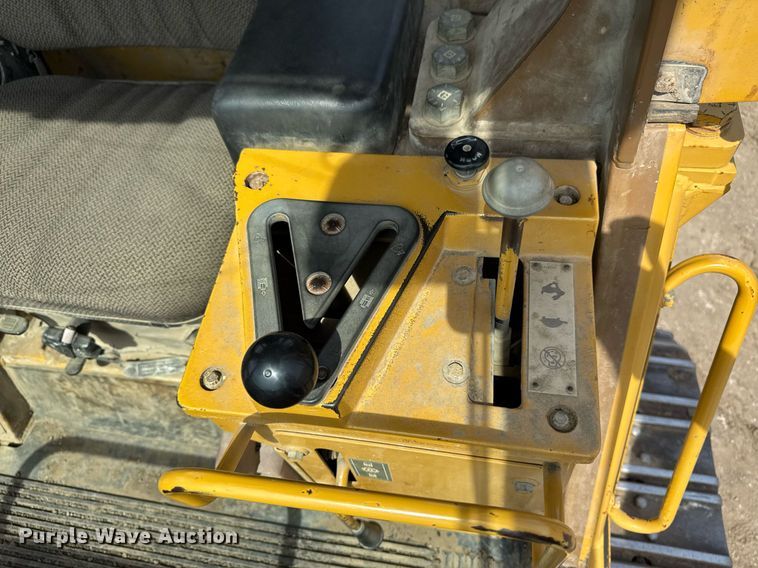 image for item EM3822 1993 Caterpillar 963 track loader