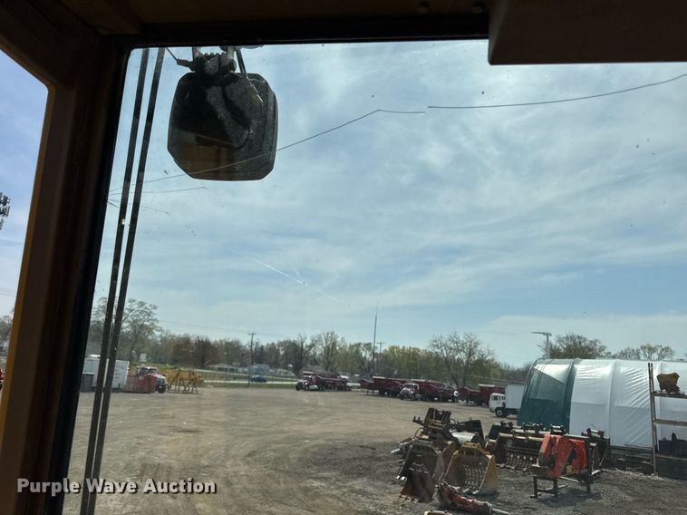 image for item EM3822 1993 Caterpillar 963 track loader