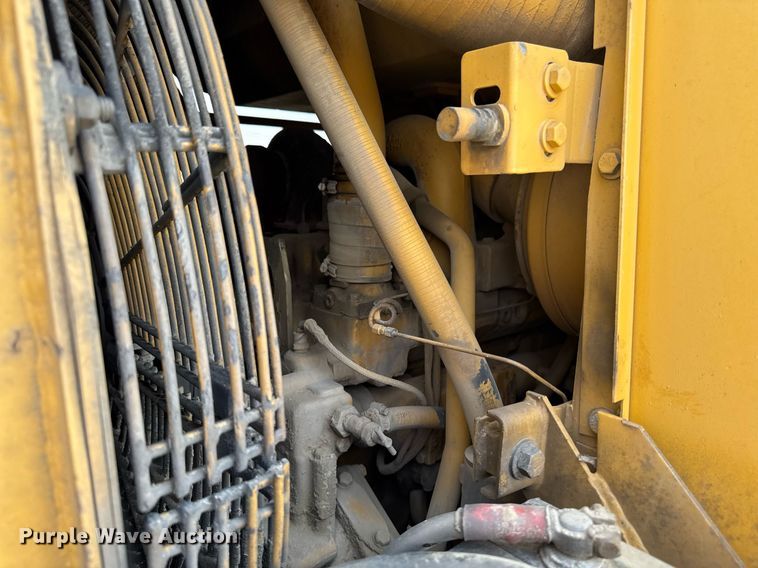 image for item EM3822 1993 Caterpillar 963 track loader