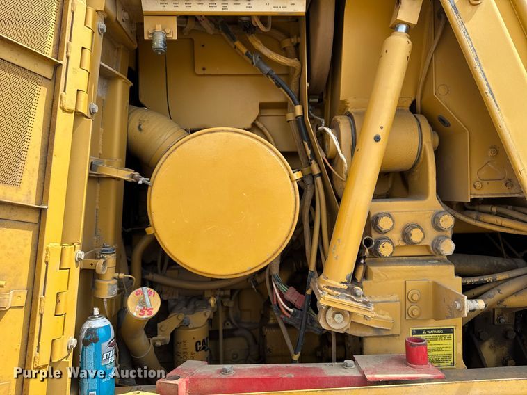 image for item EM3822 1993 Caterpillar 963 track loader