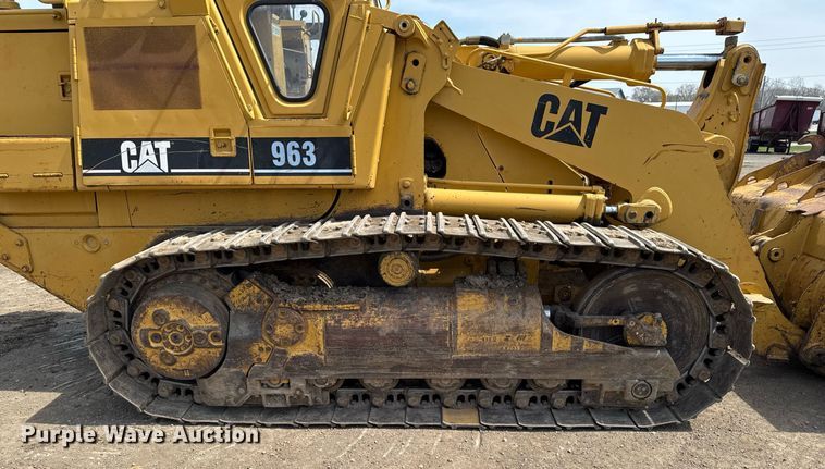 image for item EM3822 1993 Caterpillar 963 track loader