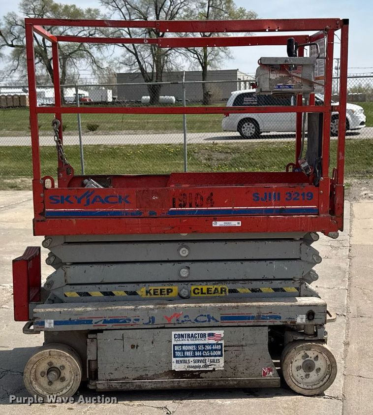 image for item EM3824 2007 SkyJack SjIII 3219 scissor lift
