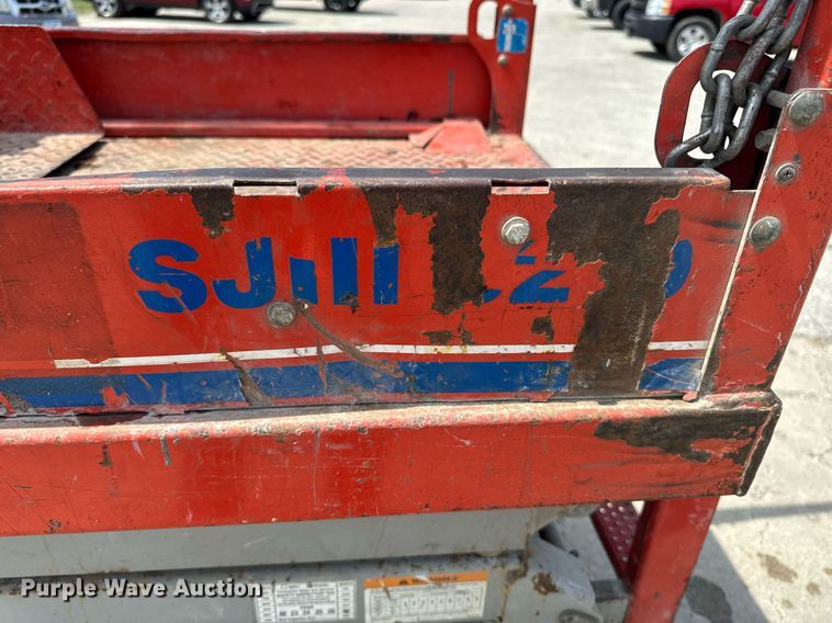 image for item EM3824 2007 SkyJack SjIII 3219 scissor lift
