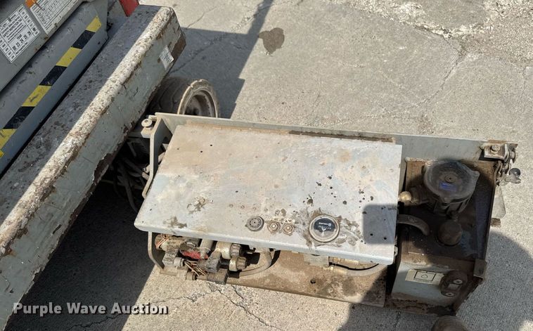 image for item EM3824 2007 SkyJack SjIII 3219 scissor lift