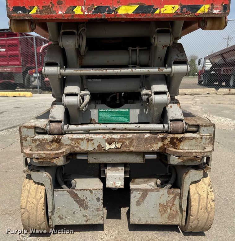 image for item EM3824 2007 SkyJack SjIII 3219 scissor lift