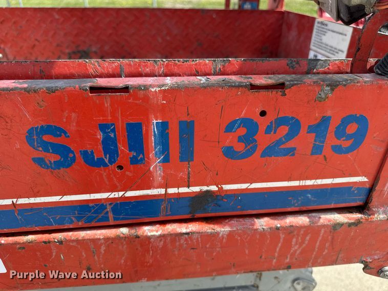 image for item EM3824 2007 SkyJack SjIII 3219 scissor lift