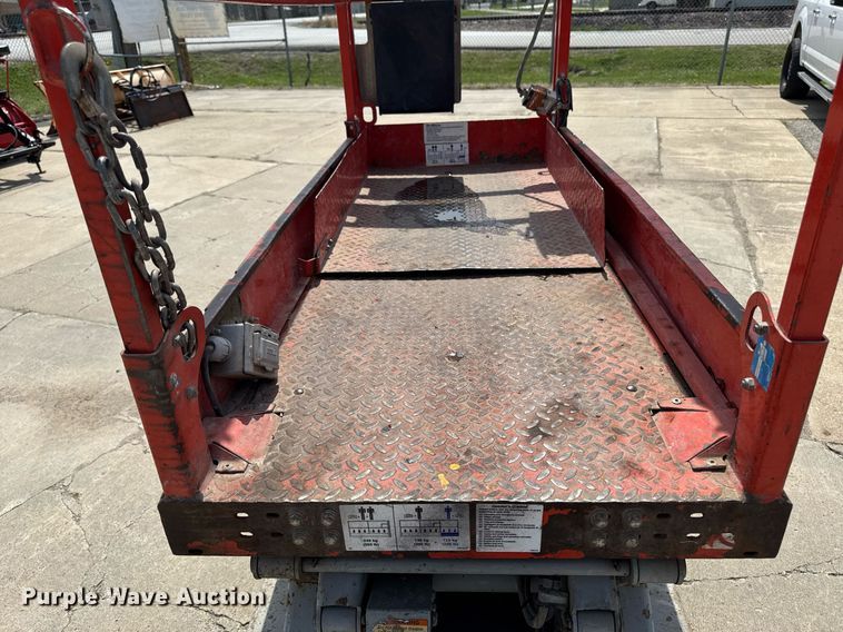 image for item EM3824 2007 SkyJack SjIII 3219 scissor lift