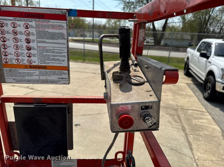 image for item EM3824 2007 SkyJack SjIII 3219 scissor lift