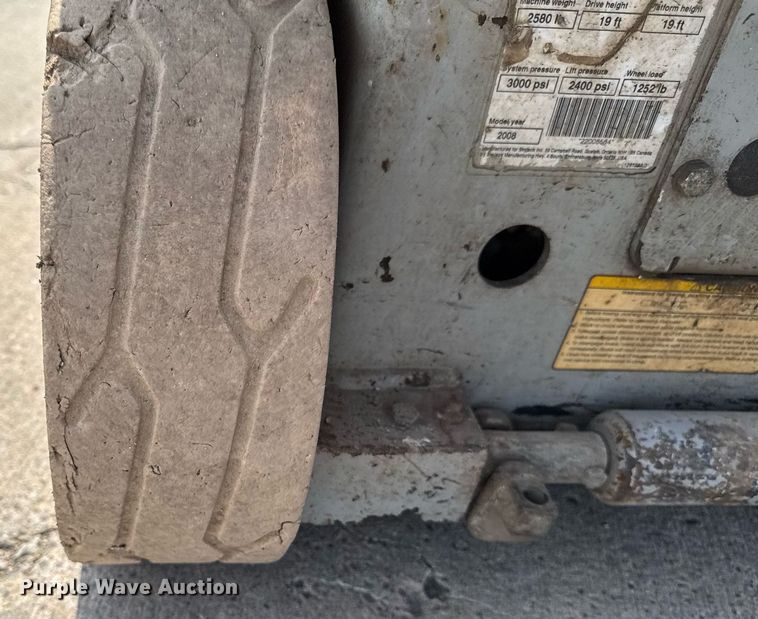 image for item EM3824 2007 SkyJack SjIII 3219 scissor lift