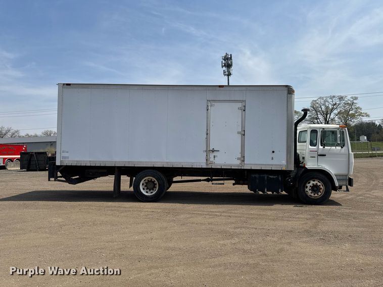 image for item EM3825 1998 Mack MS200 box truck