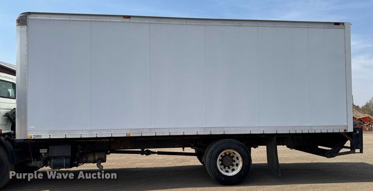 image for item EM3825 1998 Mack MS200 box truck