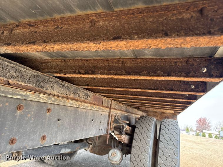 image for item EM3825 1998 Mack MS200 box truck