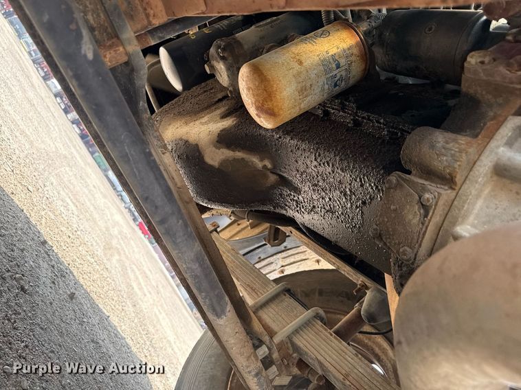 image for item EM3825 1998 Mack MS200 box truck