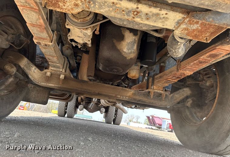 image for item EM3825 1998 Mack MS200 box truck