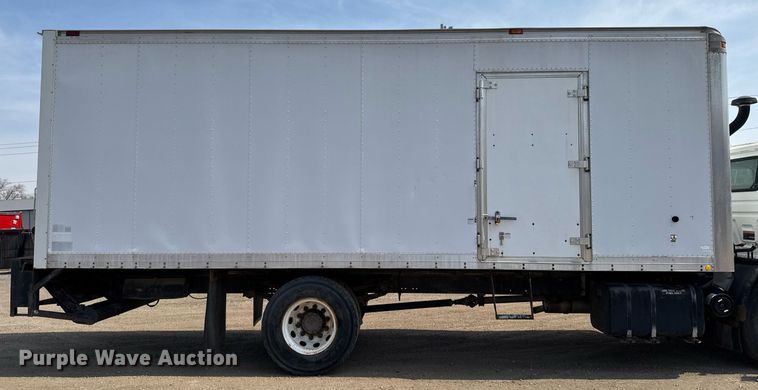 image for item EM3825 1998 Mack MS200 box truck