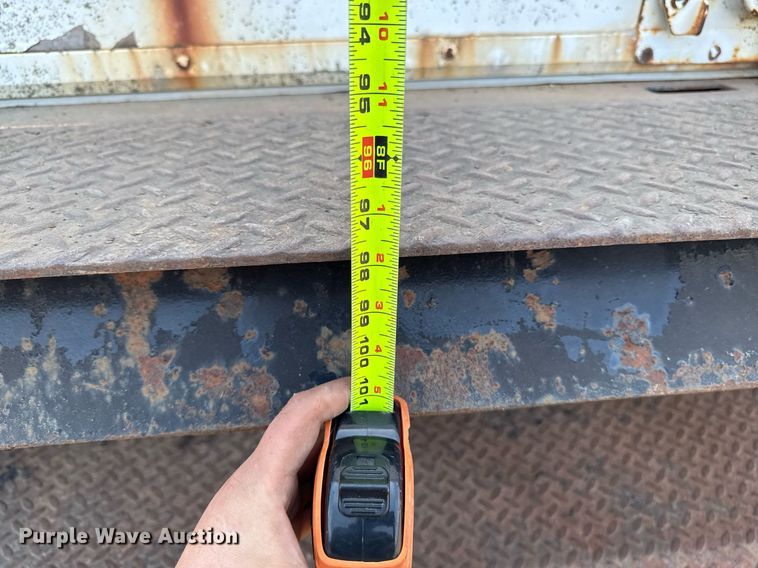 image for item EM3825 1998 Mack MS200 box truck