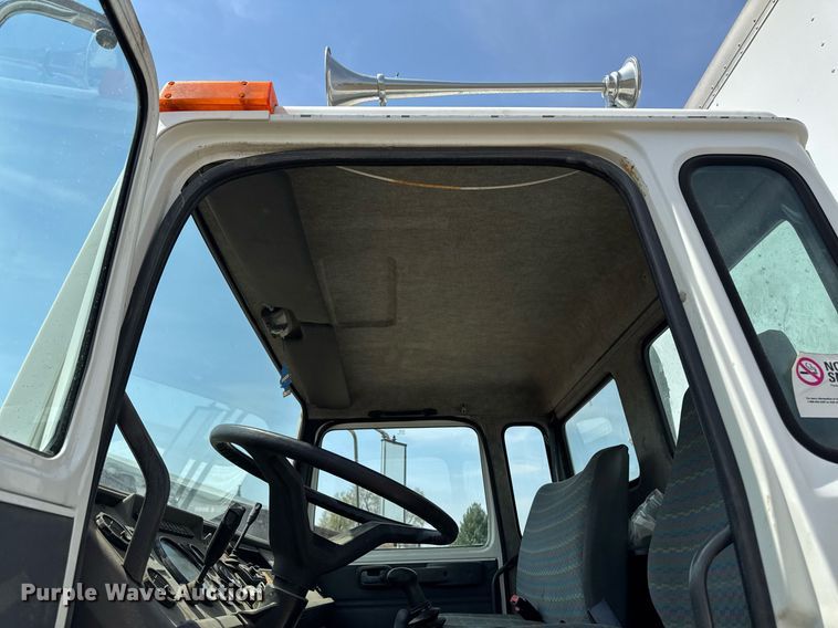 image for item EM3825 1998 Mack MS200 box truck