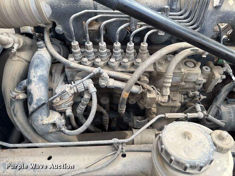 image for item EM3825 1998 Mack MS200 box truck