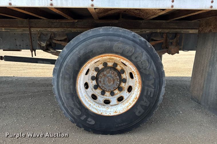 image for item EM3825 1998 Mack MS200 box truck