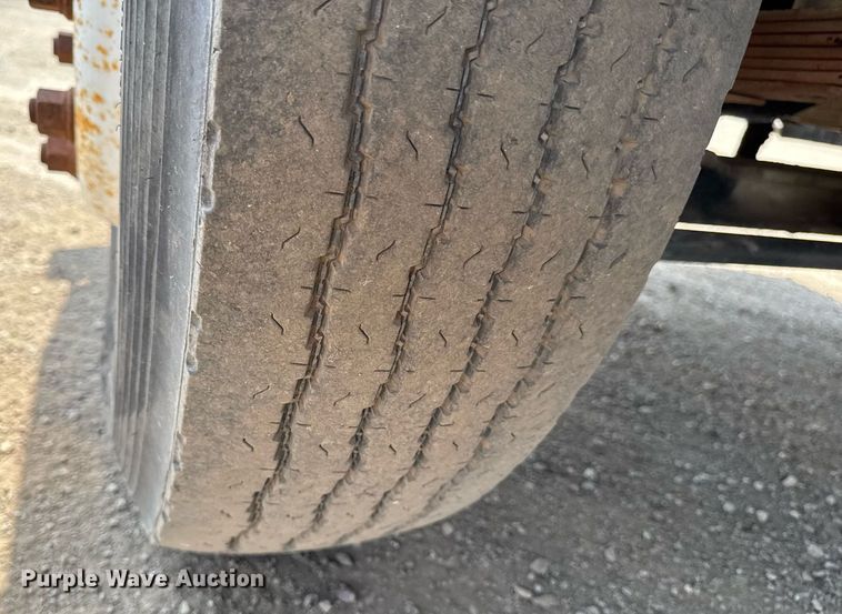 image for item EM3825 1998 Mack MS200 box truck