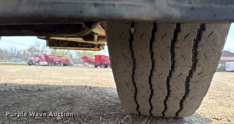 image for item EM3825 1998 Mack MS200 box truck