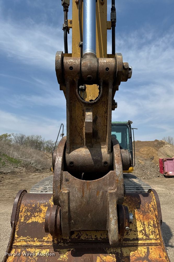 image for item EM3826 2008 Caterpillar 325D L excavator