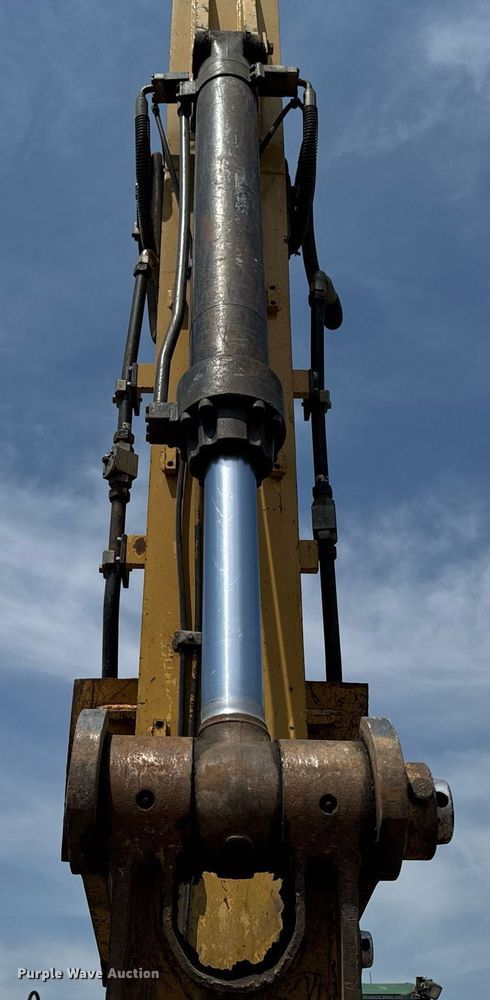 image for item EM3826 2008 Caterpillar 325D L excavator