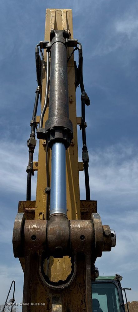 image for item EM3826 2008 Caterpillar 325D L excavator