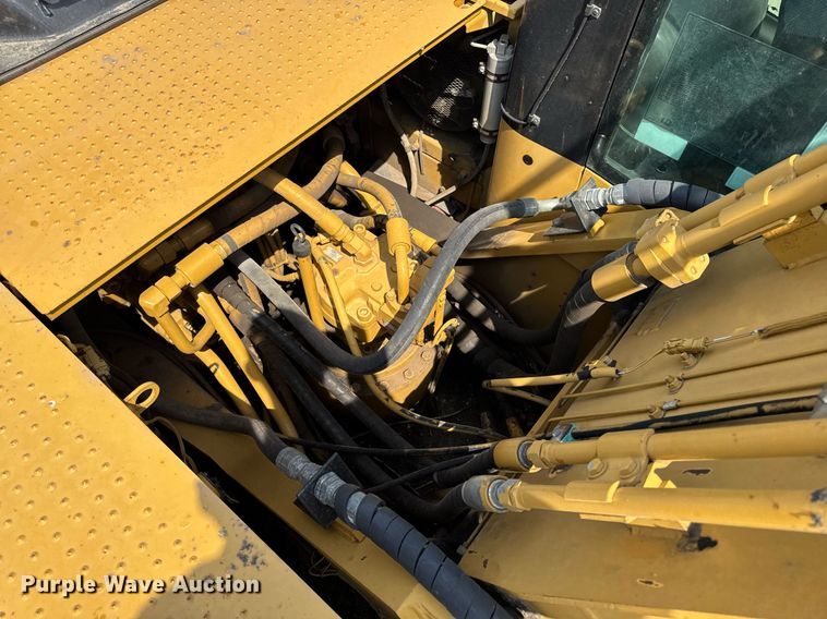 image for item EM3826 2008 Caterpillar 325D L excavator