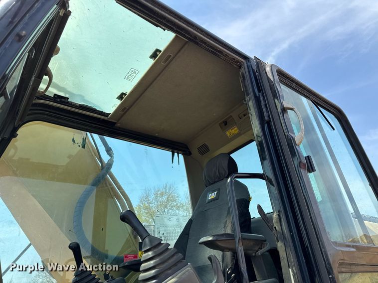 image for item EM3826 2008 Caterpillar 325D L excavator