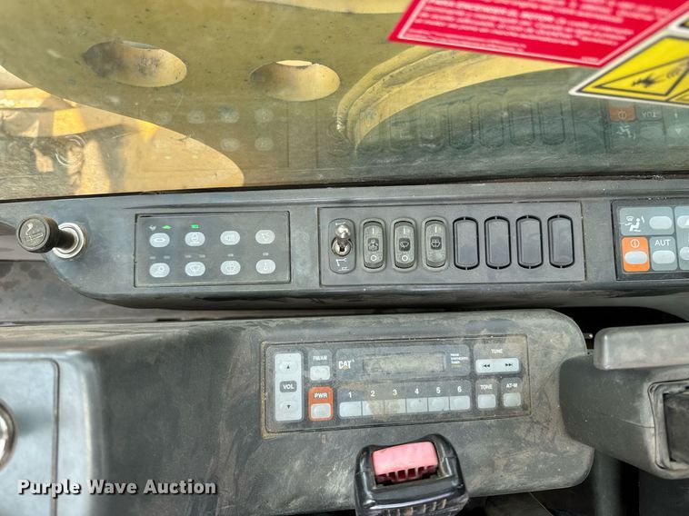 image for item EM3826 2008 Caterpillar 325D L excavator