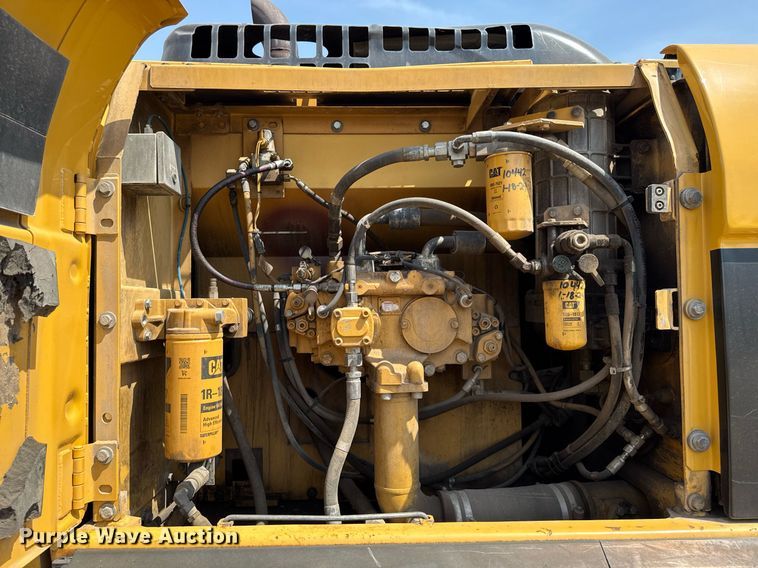 image for item EM3826 2008 Caterpillar 325D L excavator