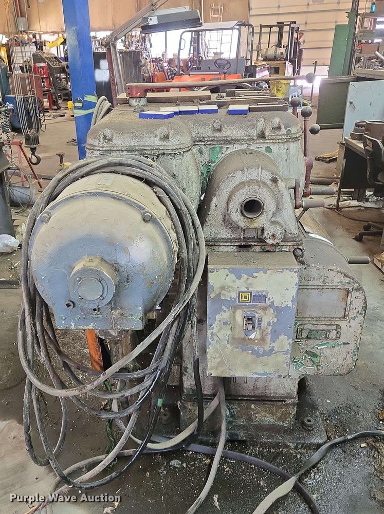 image for item EM7242 Axelson lathe