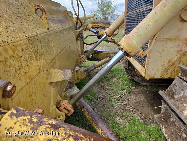 image for item EM7244 1977 Fiat-Allis 31 dozer