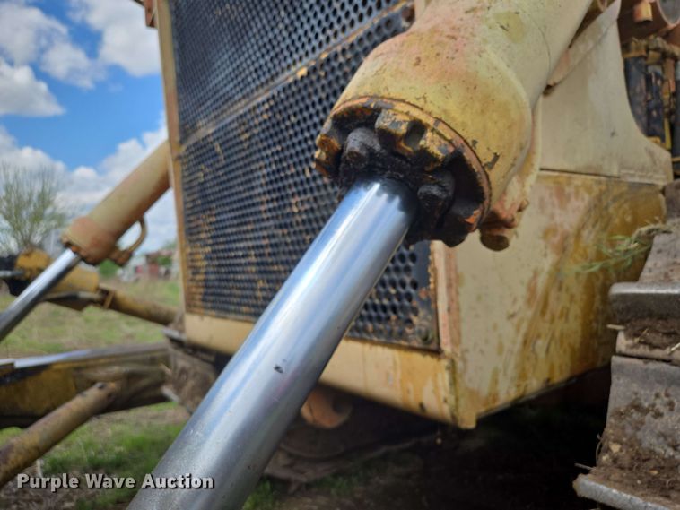 image for item EM7244 1977 Fiat-Allis 31 dozer