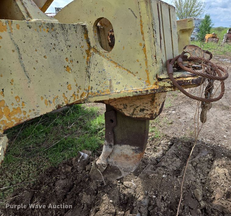 image for item EM7244 1977 Fiat-Allis 31 dozer