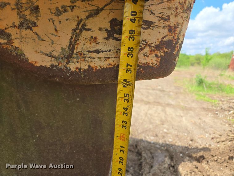 image for item EM7244 1977 Fiat-Allis 31 dozer