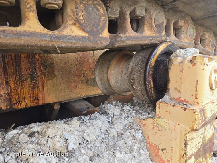 image for item EM7244 1977 Fiat-Allis 31 dozer