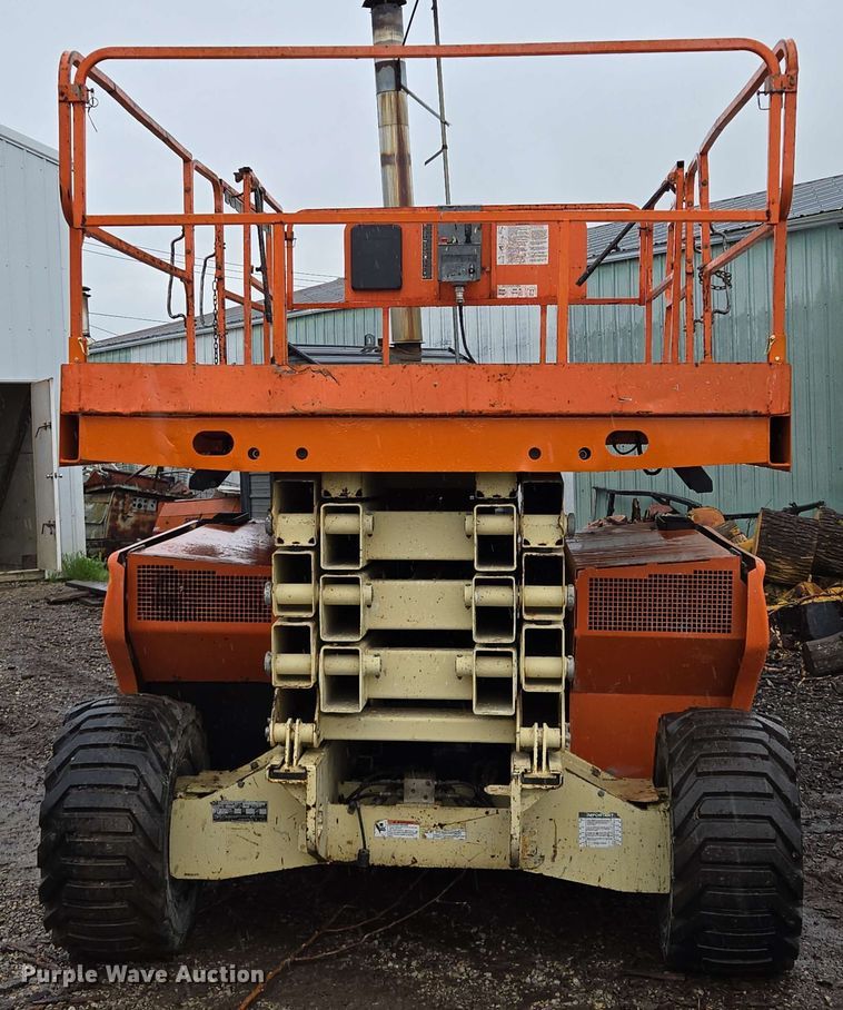image for item EM7245 2007 JLG  4394RT scissor lift