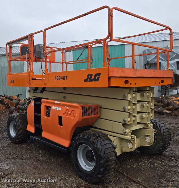 image for item EM7245 2007 JLG  4394RT scissor lift