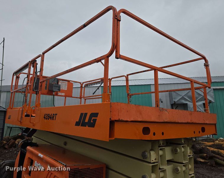 image for item EM7245 2007 JLG  4394RT scissor lift