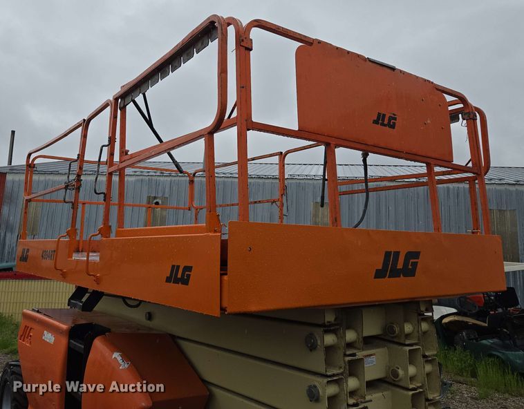 image for item EM7245 2007 JLG  4394RT scissor lift
