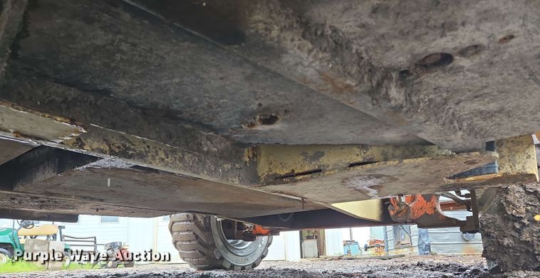 image for item EM7245 2007 JLG  4394RT scissor lift